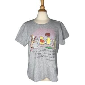 Disney Store Winnie The Pooh Christopher Robin Quite Graphic TShirt Tee GG20